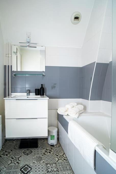 Ferienwohnung New Place Gramont-Proche Chateau Pau Exterior foto